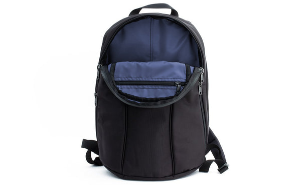 The Luminary 15 in Black 525 Ballistic with an Dawn (blue-grey) 210 Ballistic interior.